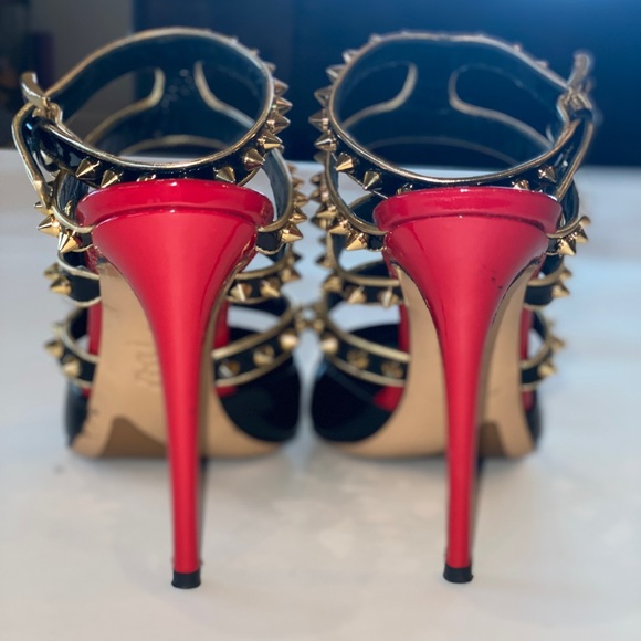 Francesco Sacco Black Patent w/Gold Studs & Red Trim, Ankle Strap, Sz 7.5, Italy - Picture 10 of 15